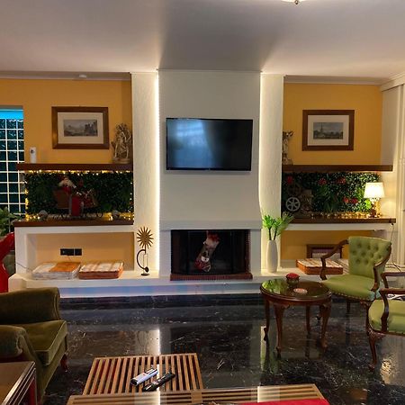 Sarakin'S Mansion Luxury Retreat Lejlighed Athen Eksteriør billede